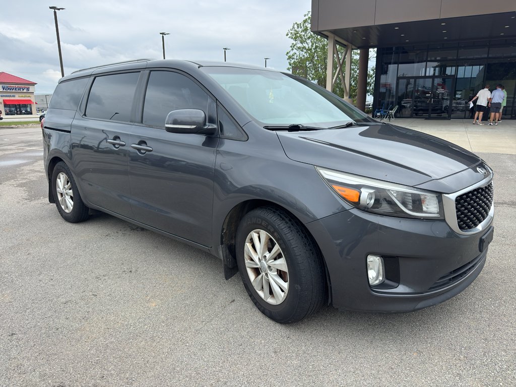 Used 2015 Platinum Graphite Kia LX image 1