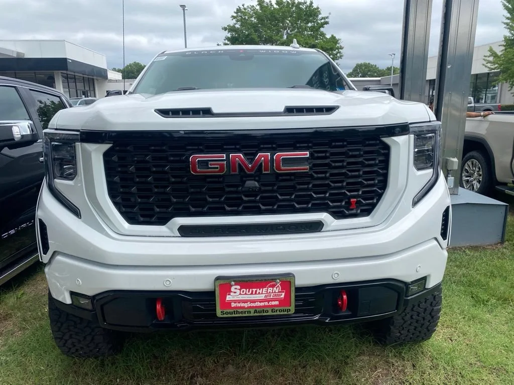 New 2026 Summit White GMC AT4 image 37