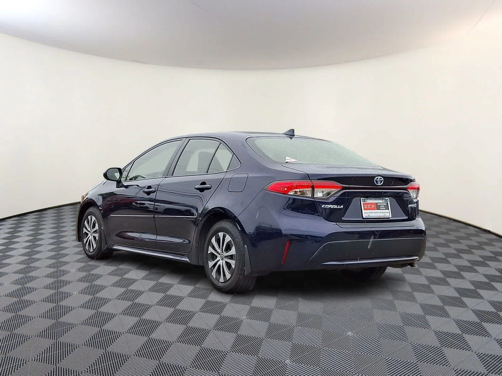 Certified Used 2022 Blueprint Toyota Hybrid LE image 9