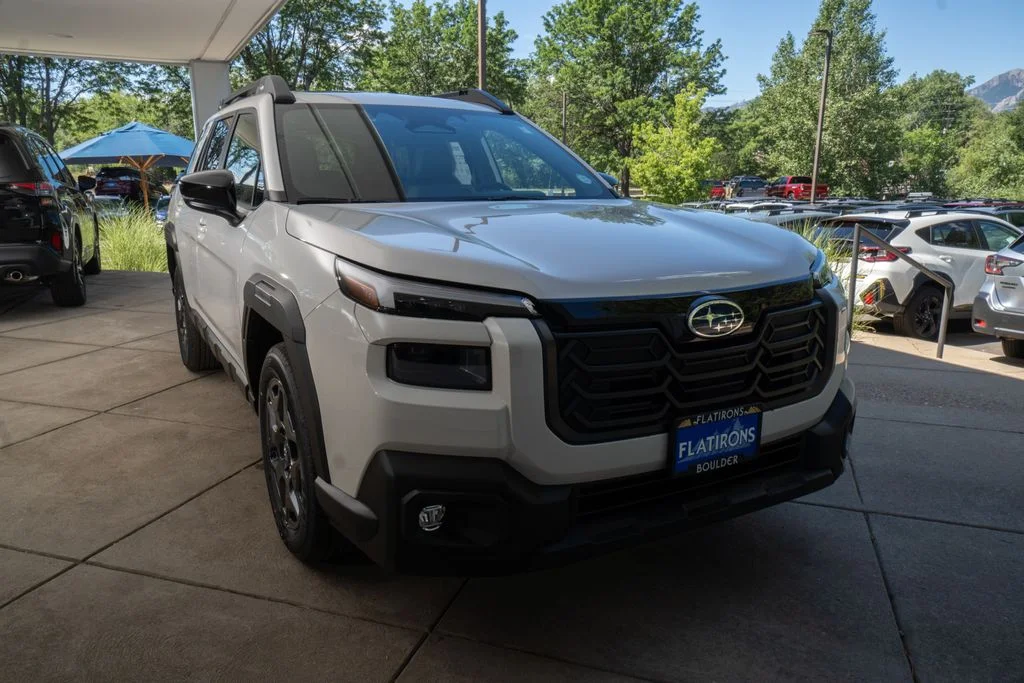 New 2026 CRYSTAL WHITE PEARL Subaru Premium image 2