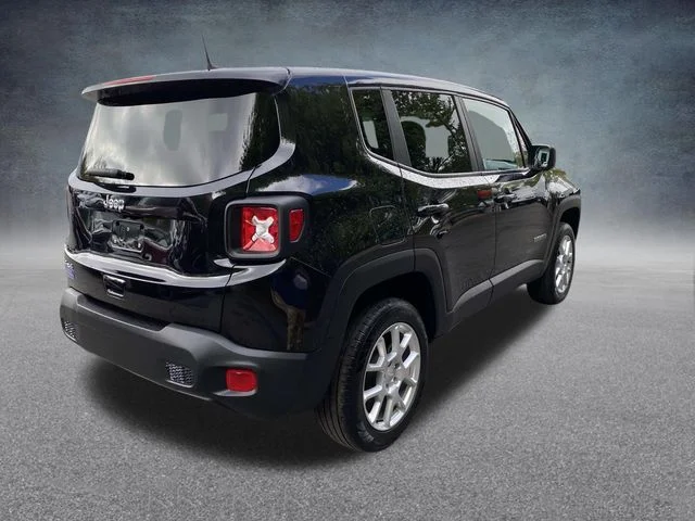Used 2023 Black Jeep Latitude image 25