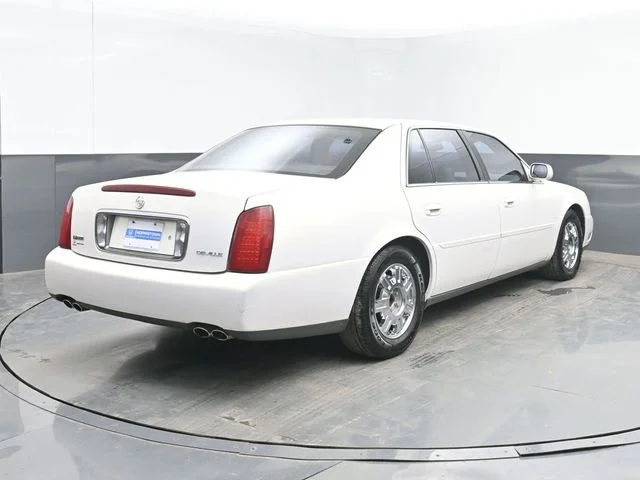 Used 2004 White Lightning Cadillac Base image 10