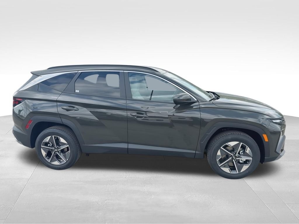 New 2026 Green Hyundai SEL AWD image 9