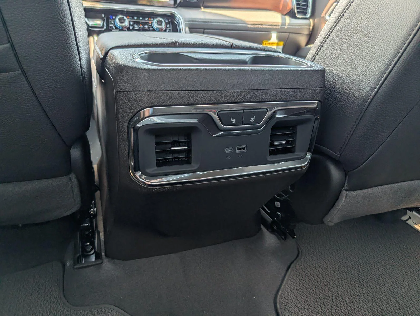 New 2026 Glacier White Tricoat GMC Denali image 31