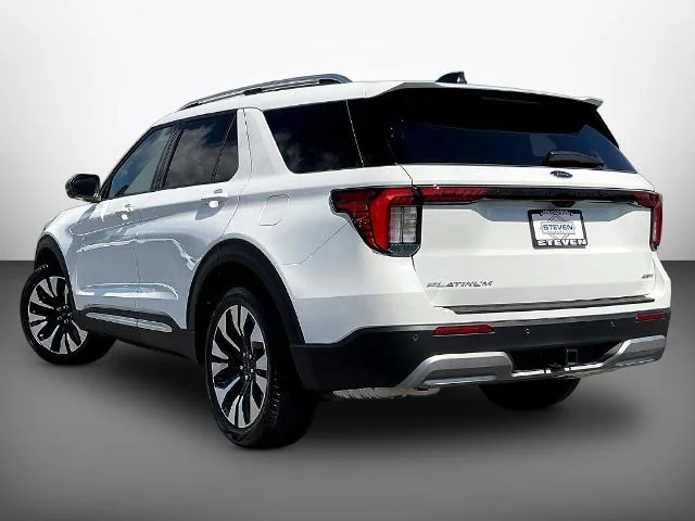 New 2026 Star White Metallic Tri-Coat Ford Platinum™ image 45