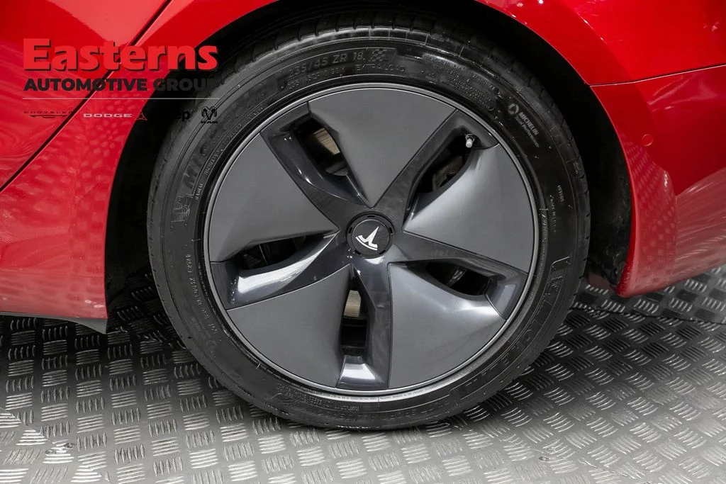 Used 2018 Red Tesla Long Range image 8