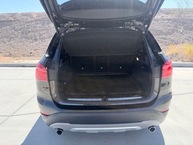 Used 2018 Green BMW xDrive28i image 35
