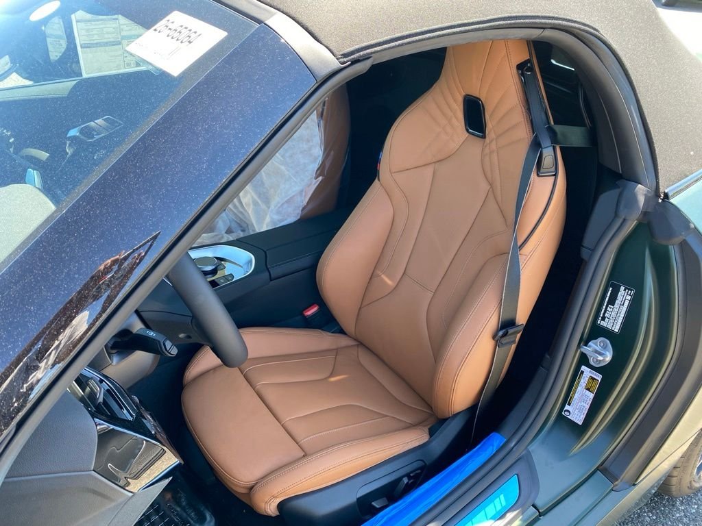 New 2026 Frozen Deep Green Metallic BMW M40i image 11