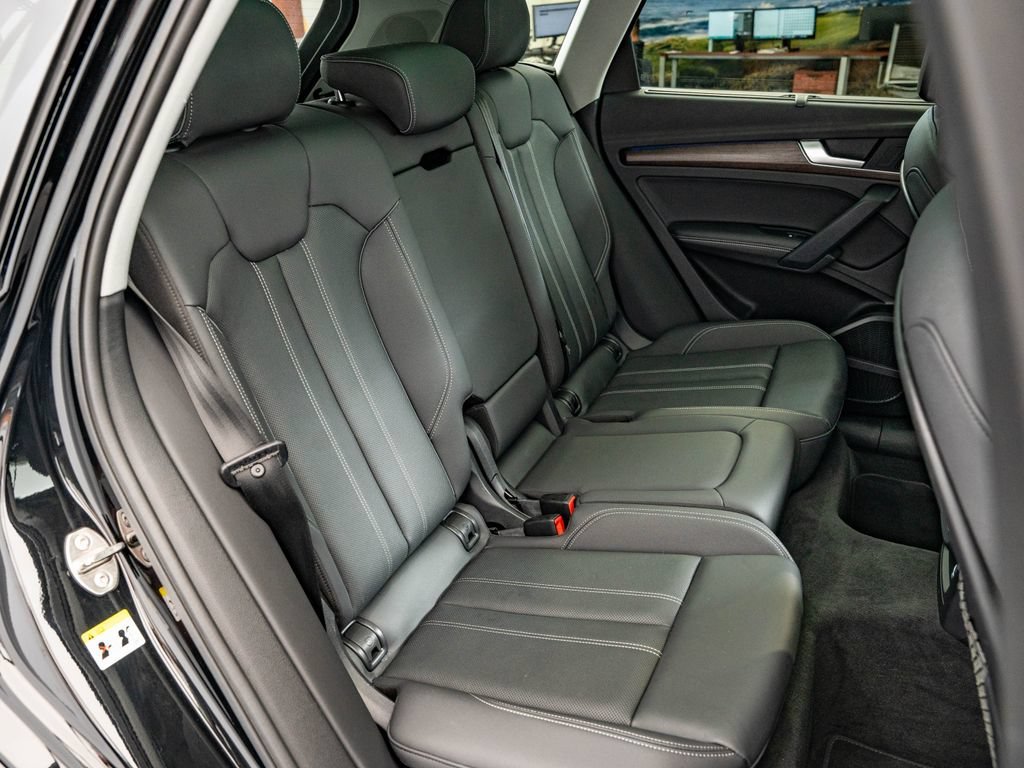 Used 2021 Mythos Black Metallic Audi 45 Prestige image 47