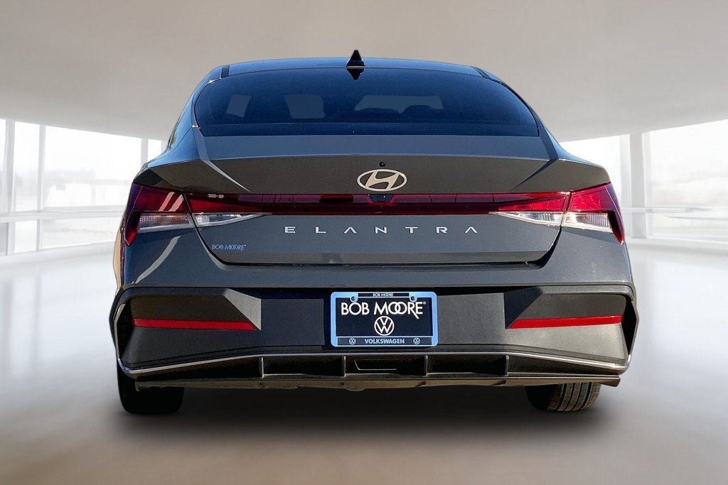 Used 2024 Ecotronic Gray Hyundai SEL image 4