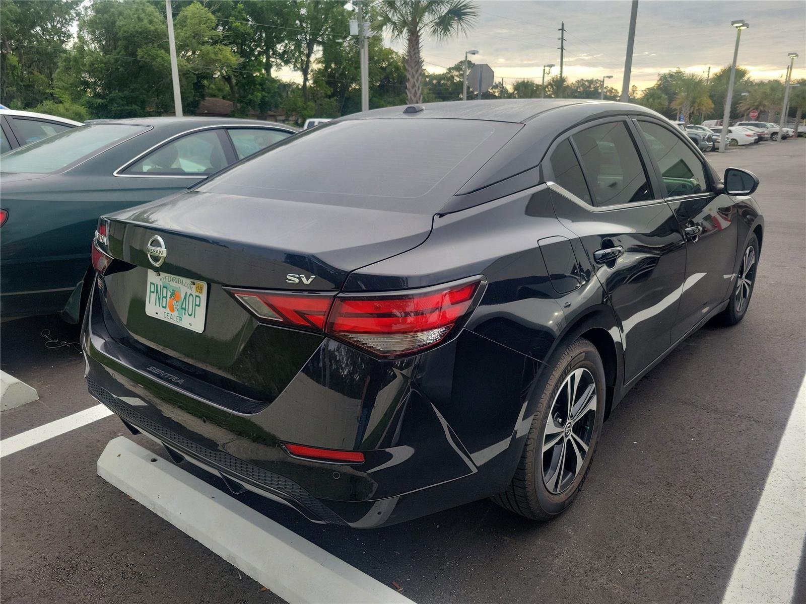 Used 2022 Super Black Nissan SV image 3