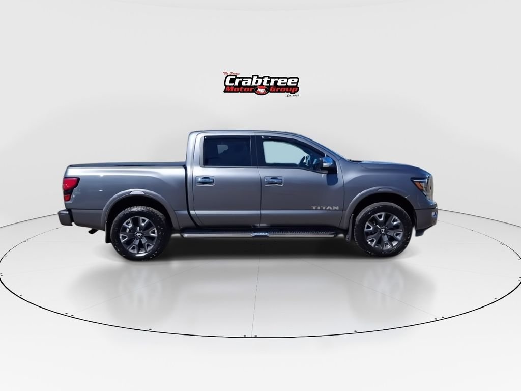 2023 Nissan Titan Platinum Reserve - Photo 9
