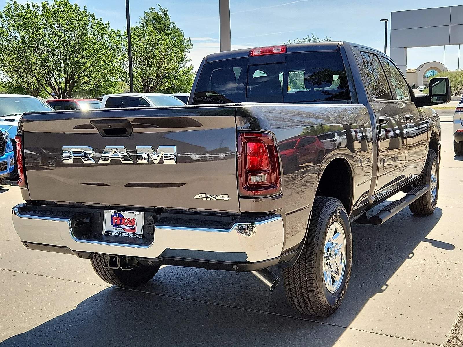 New 2026 PAU Granite Cry Ram TRADESMAN CREW CAB 4X4 6