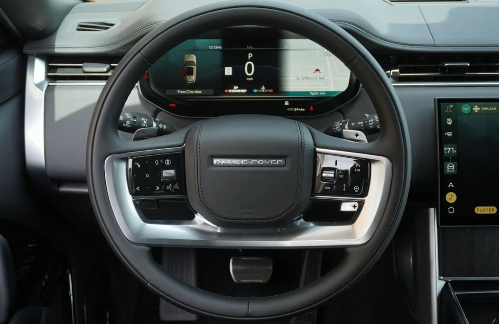 New 2026 Obsidian Black in Gloss Finish Land Rover SV image 21