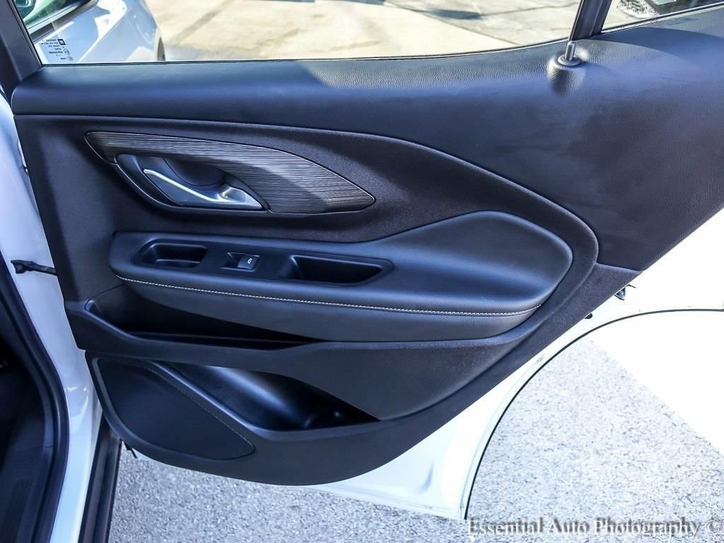 2023 GMC TERRAIN - Image 24