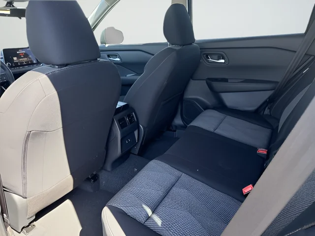 2026 Nissan Rogue SV - Photo 19