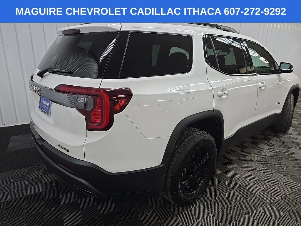 Used 2023 White GMC AT4 image 12