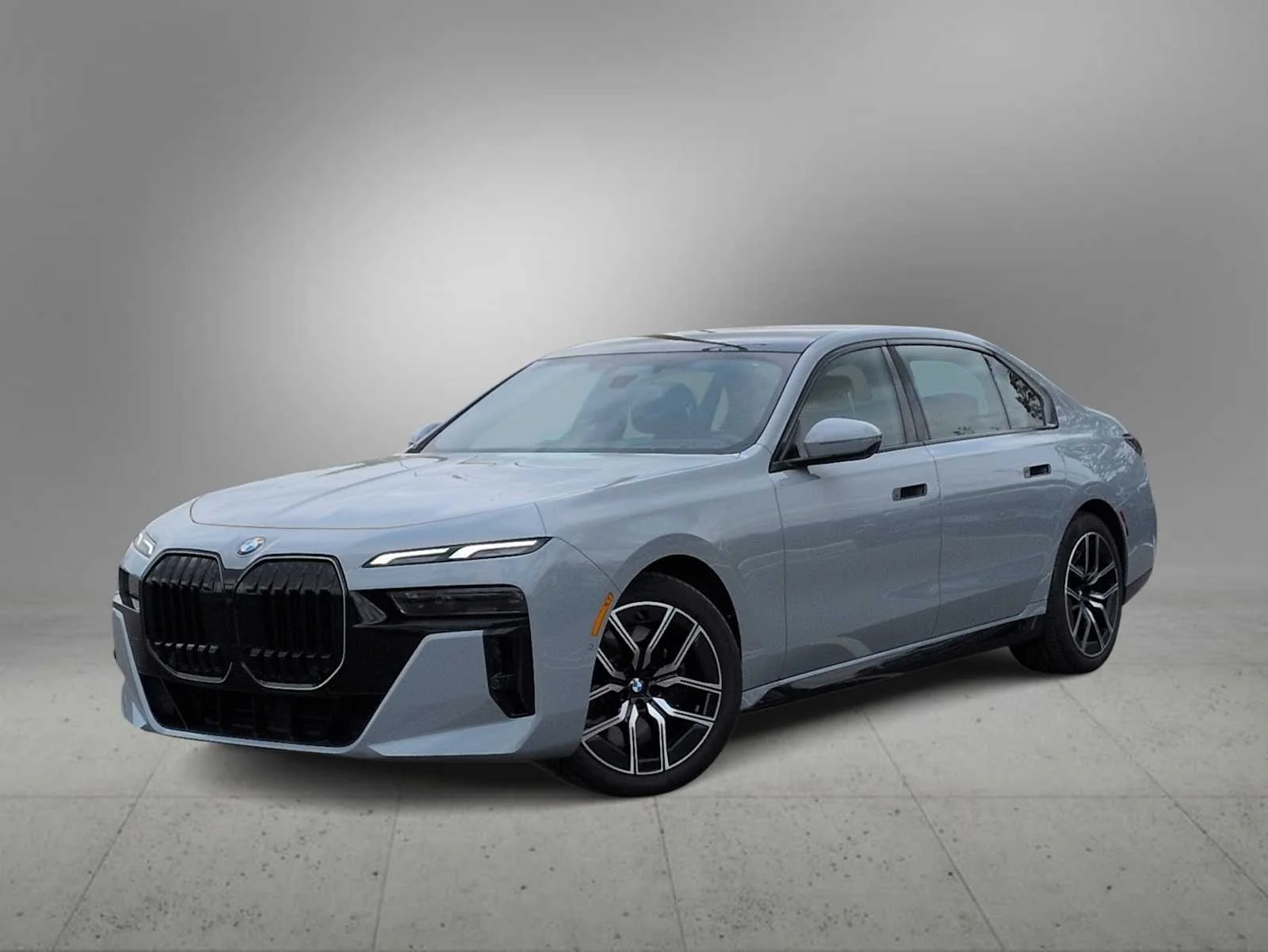 2025 BMW 7 Series 740i xDrive Sedan's photo