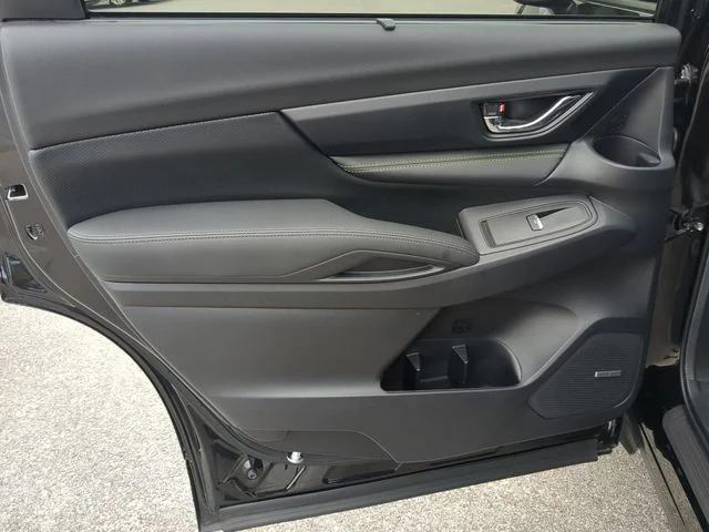 Used 2025 Black Subaru Onyx Edition Touring image 29