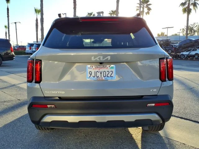 Used 2023 Gray Kia X-Line SX Prestige image 5