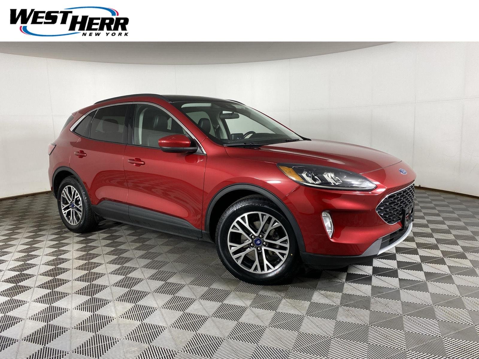 2021 Ford Escape SEL FWD's photo