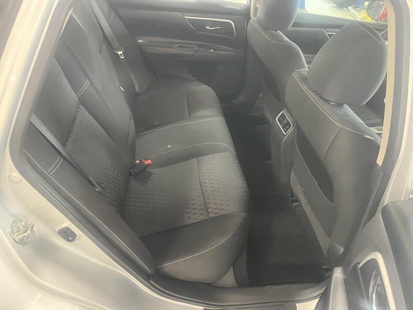 Used 2017 Brilliant Silver Nissan 2.5 SV image 14