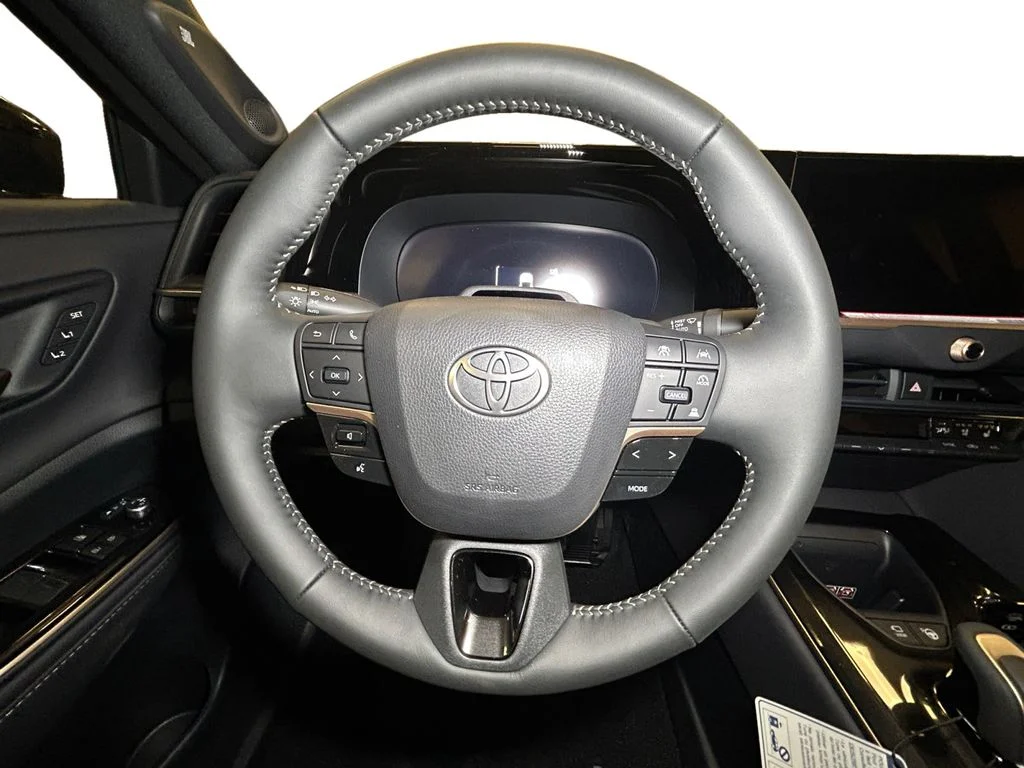 New 2026 Bronze Age with Black bi-tone Toyota Platinum image 12