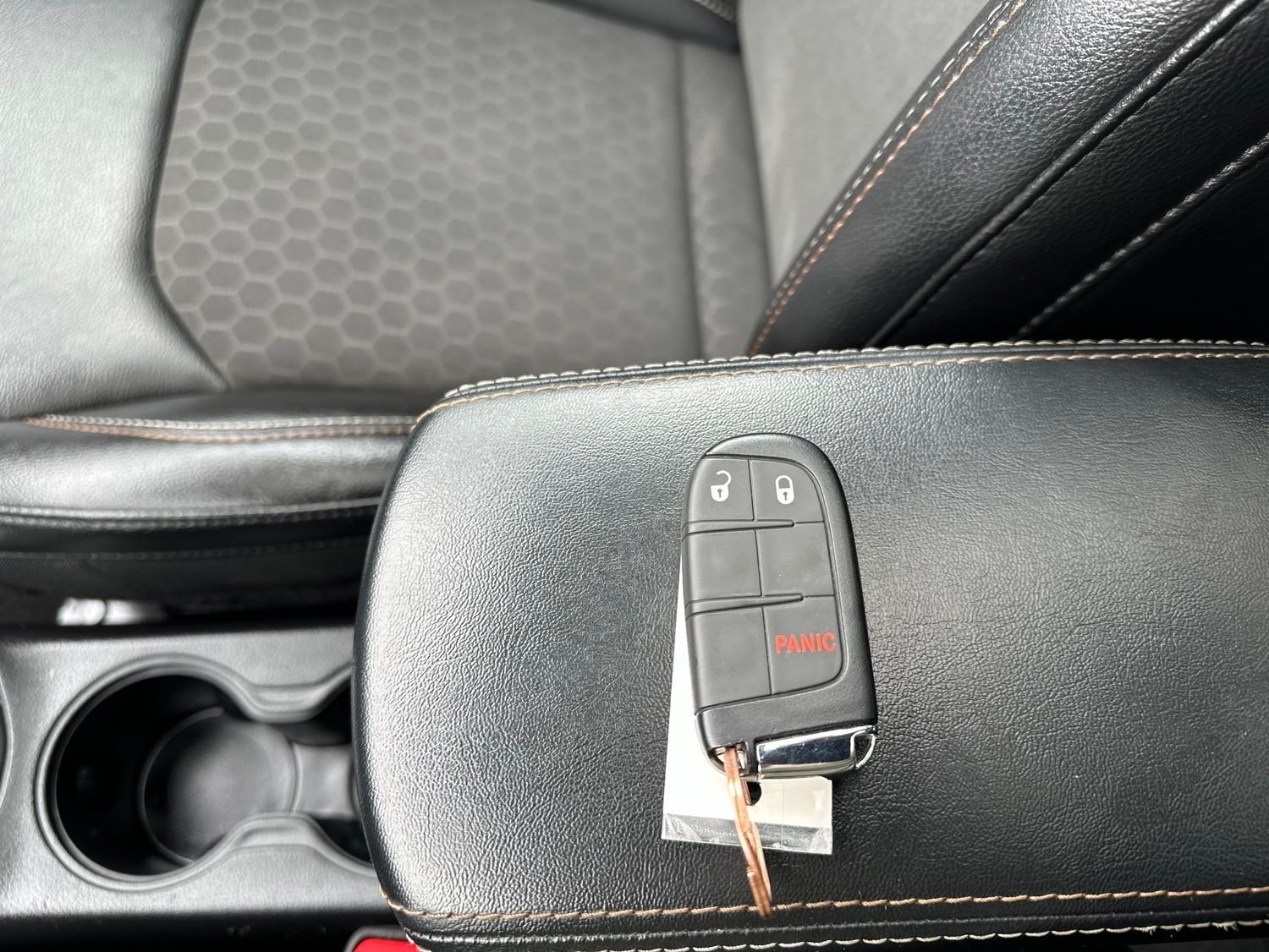 Used 2021 Blue Jeep Latitude image 59