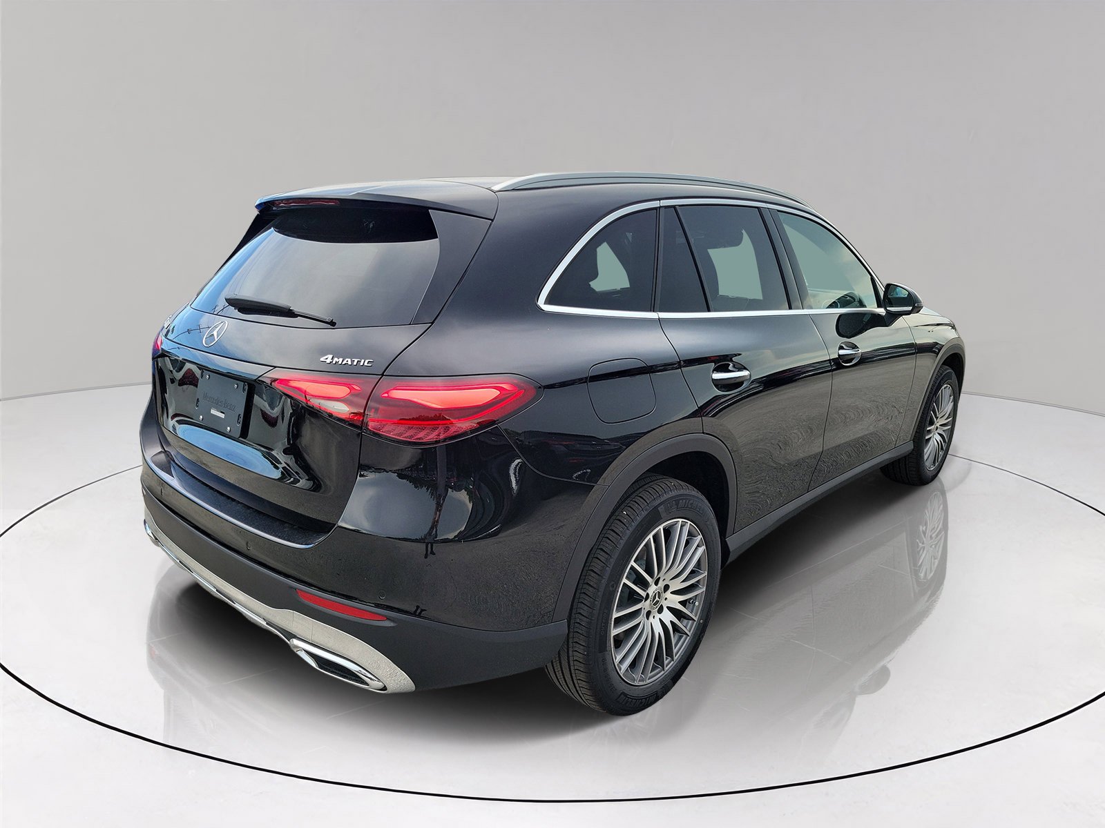 New 2027 Black Mercedes-Benz GLC 300 image 36