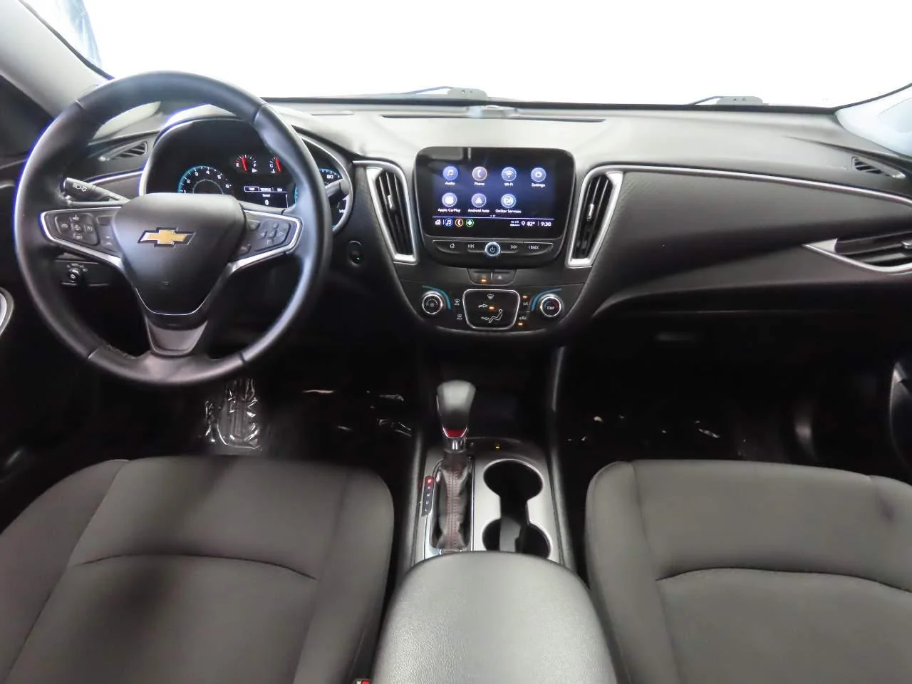Certified Used 2025 Summit White Chevrolet RS image 14