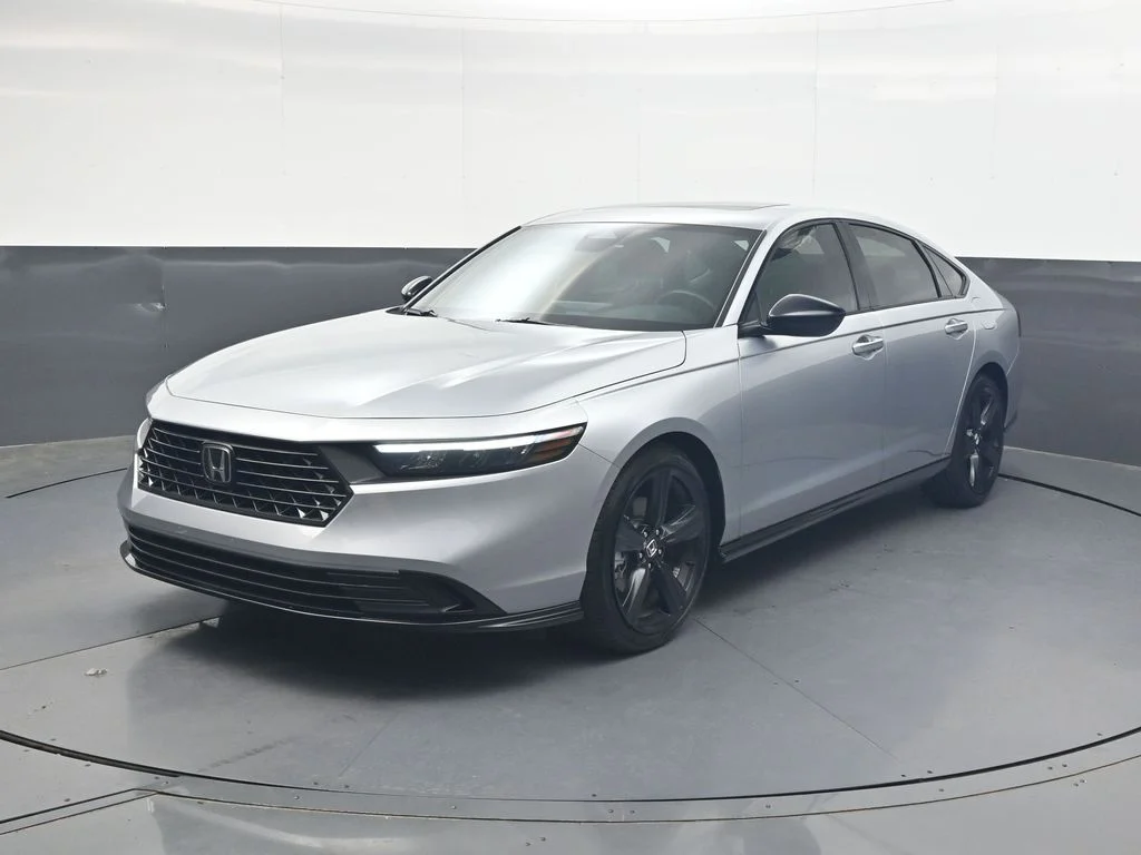 Certified Used 2026 Solar Silver Metallic Honda Sport-L image 9