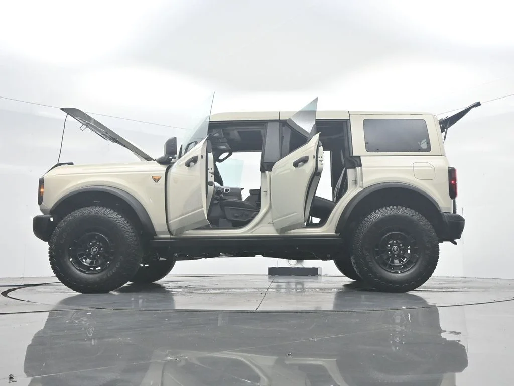 New 2026 Desert Sand Ford Badlands® image 63