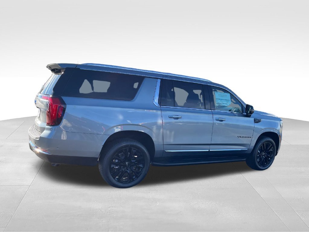 New 2027 Sterling Metallic GMC Elevation image 6