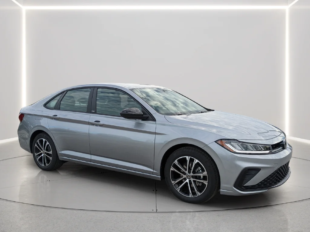 Certified Used 2026 Silver Volkswagen 1.5T Sport image 9