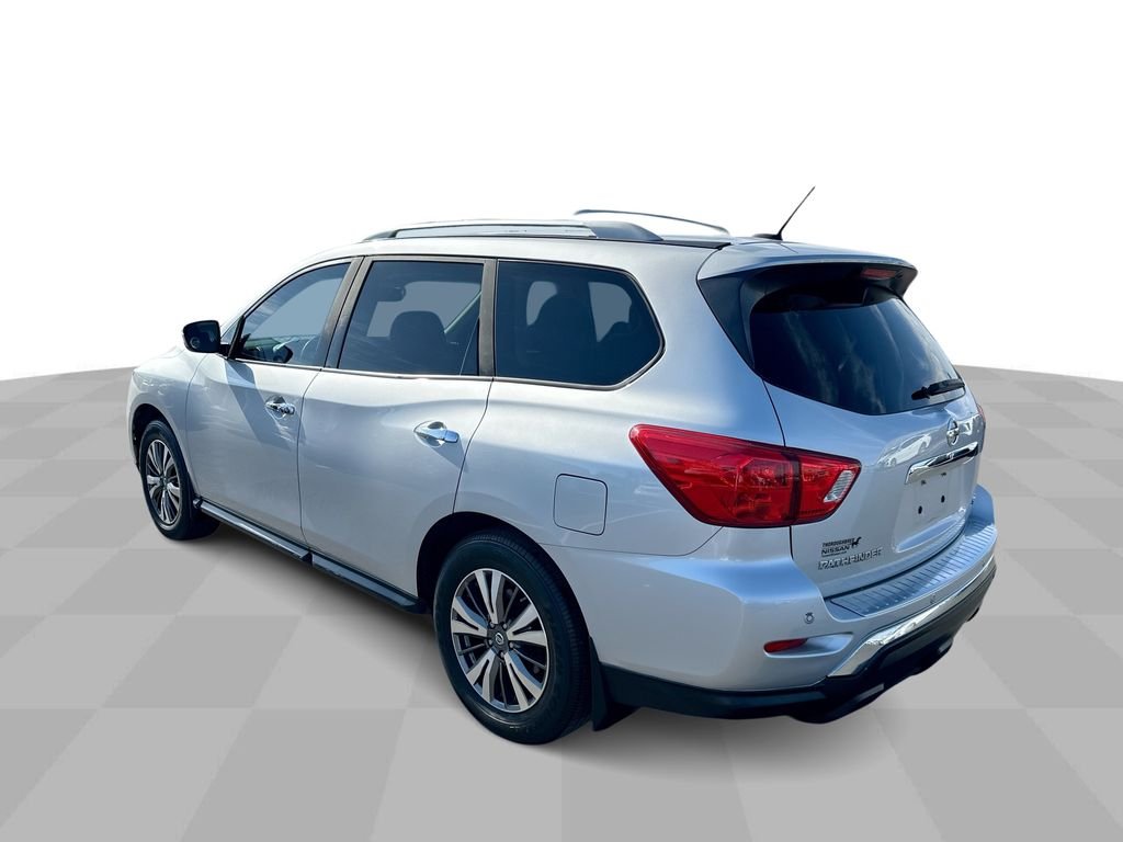 Used 2017 Silver Nissan SV image 21