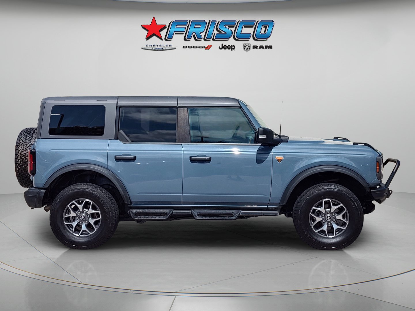 Used 2023 Azure Gray Metallic Tri-Coat Ford Badlands image 8