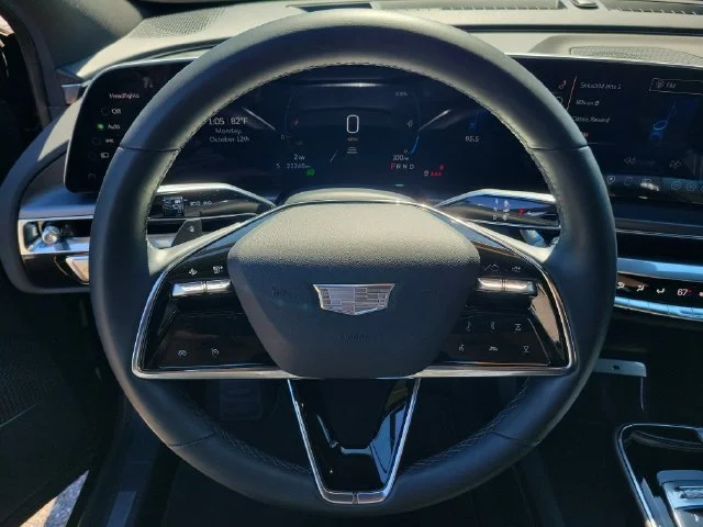 2024 Cadillac LYRIQ Tech - Photo 25