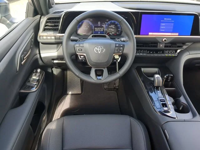 New 2026 Oxygen White Toyota Limited image 16