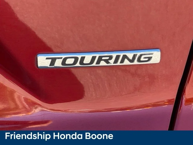 Used 2019 Red Honda Touring image 15