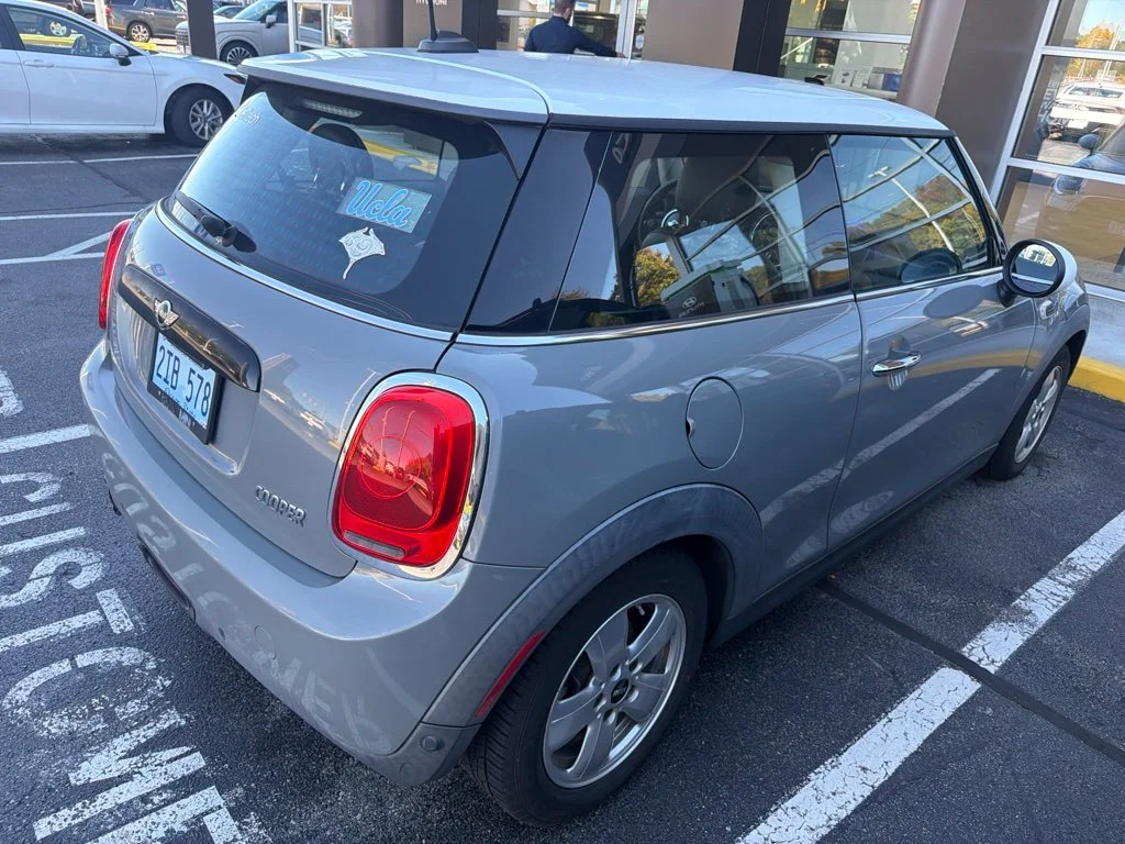 Used 2016 Gray Metallic MINI Base image 4