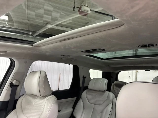Used 2023 Black Hyundai Calligraphy image 34