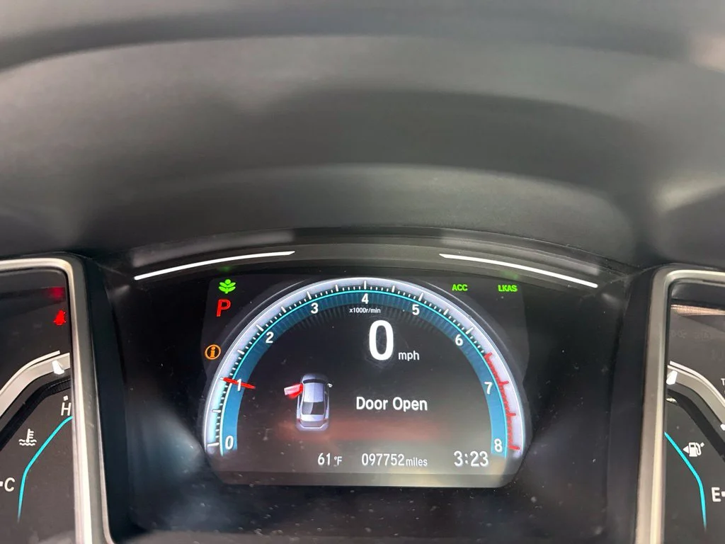 Used 2020 Lunar Silver Metallic Honda EX image 13