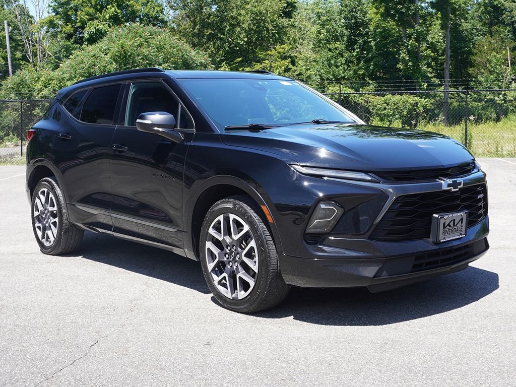 Used 2023 Black Chevrolet RS image 52