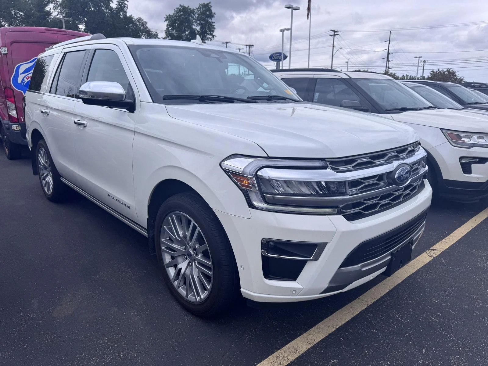 Used 2024 Star White Metallic Tri-Coat Ford Platinum image 3