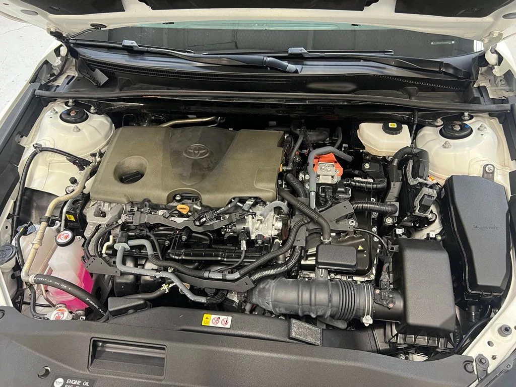 Used 2025 White Toyota SE image 32