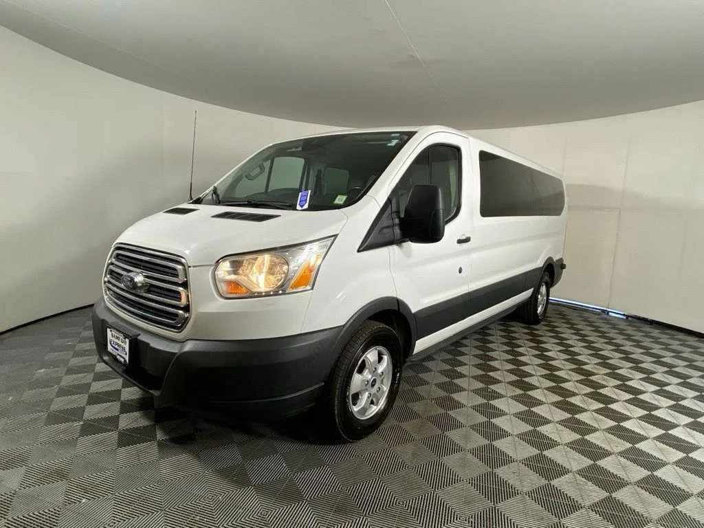 Used 2017 Oxford White Ford XLT image 11
