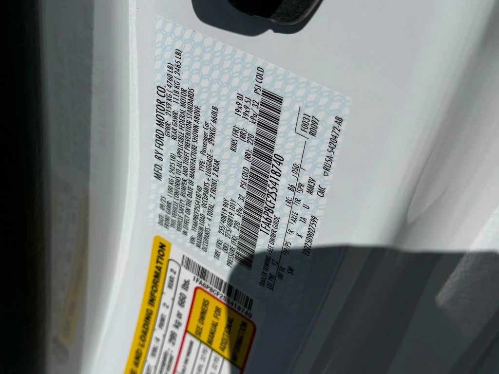 Used 2025 Oxford White Ford GT Premium image 15