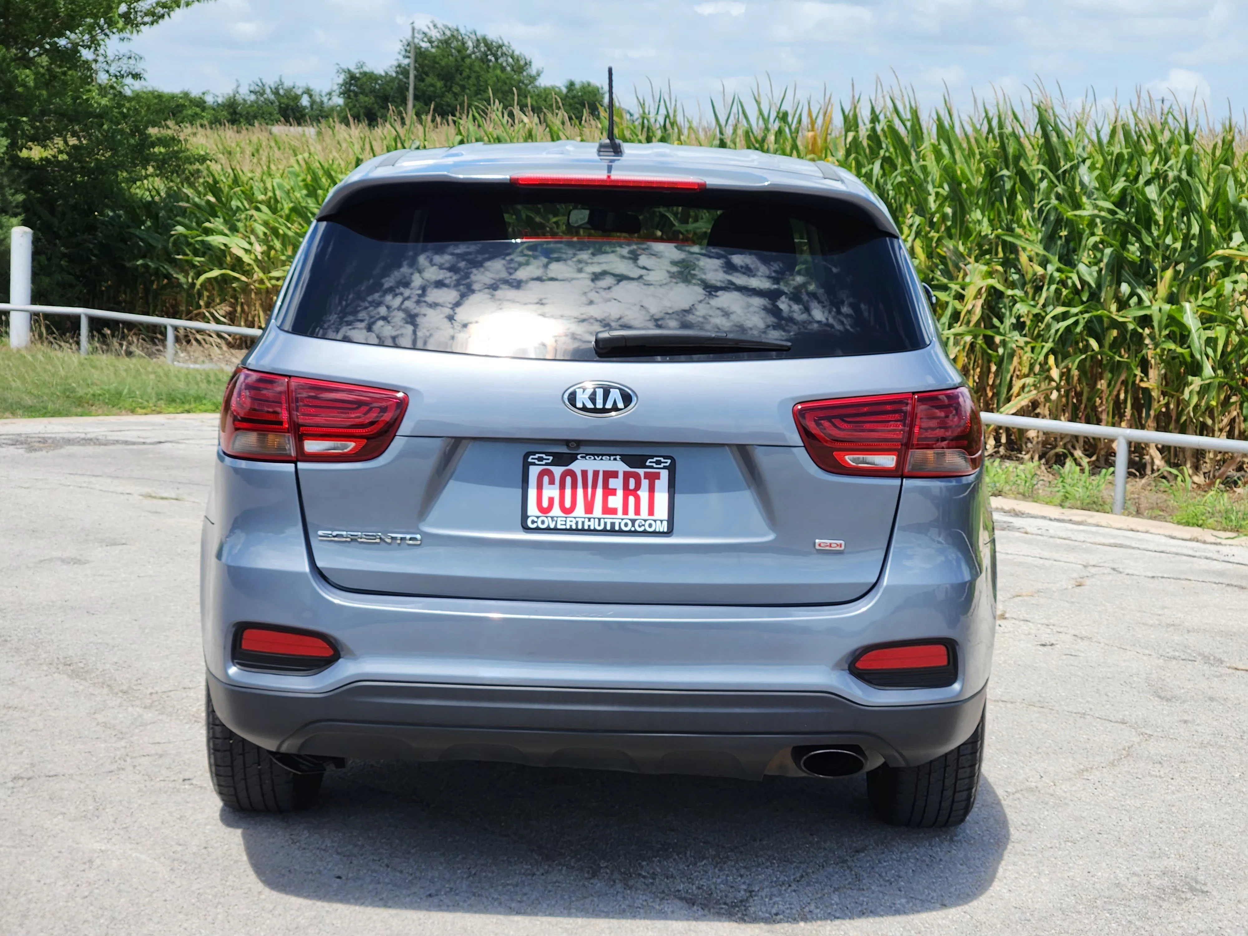 Used 2020 Everlasting Silver Kia L image 6