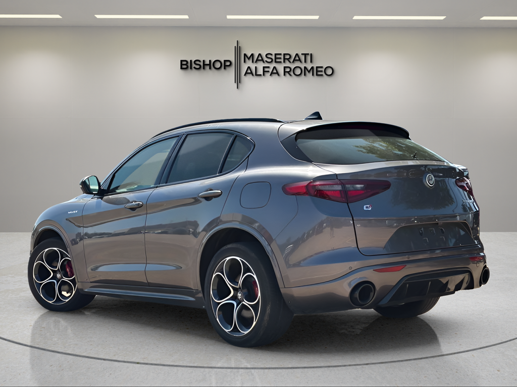 Used 2023 Gray Alfa Romeo Veloce image 3