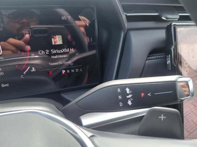 2027 GMC Terrain Denali - Photo 32